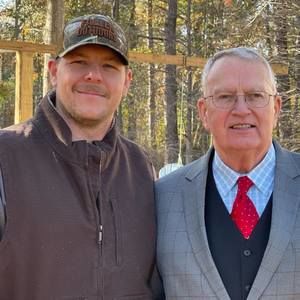 Meet your Posher, Gregory